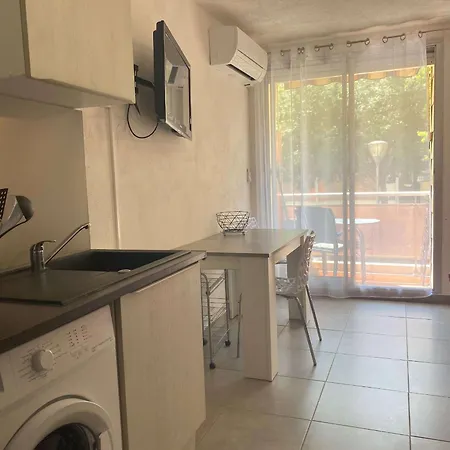 Cosy Climatise Proche Thermes A Avec Balcon Et Lave-linge - Fr-1-553-272 Appartamento Balaruc-les-Bains